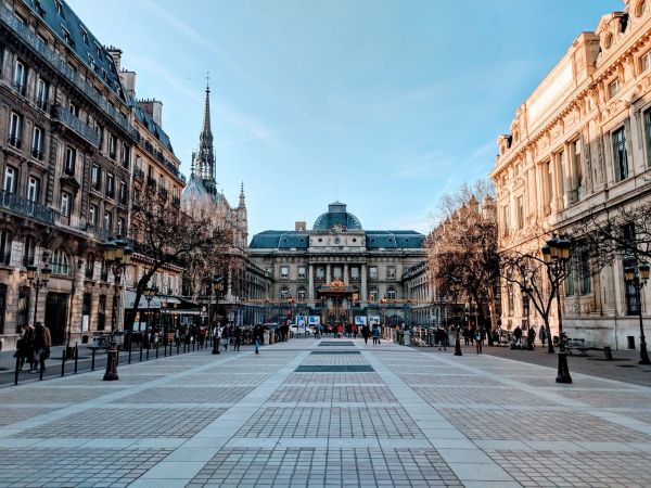 Triangle d'or bordeaux : pourquoi ce quartier reste l'investissement le plus sûr en 2025